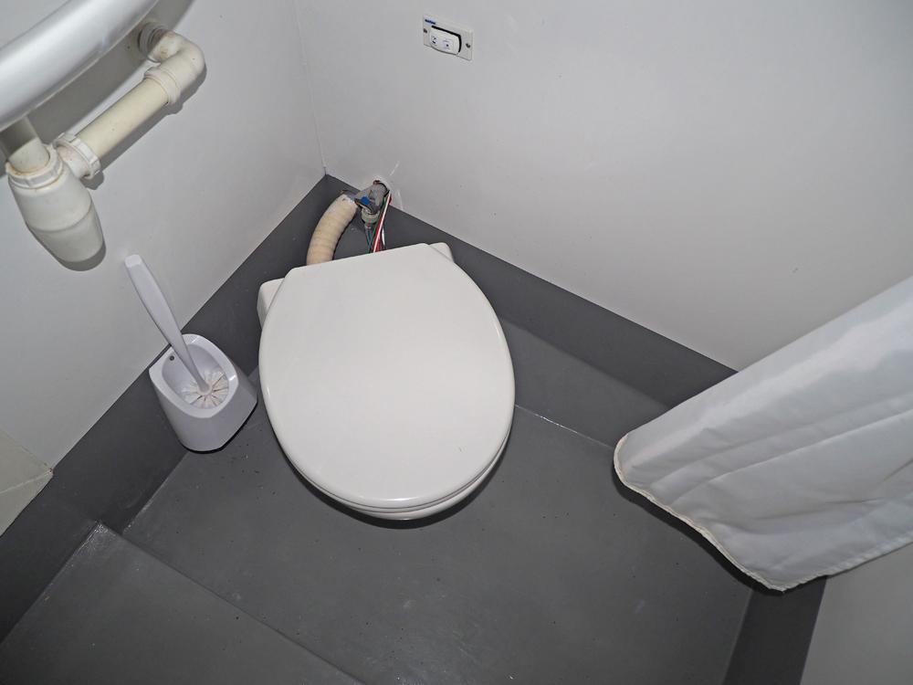 Aft cabin, Accommodation